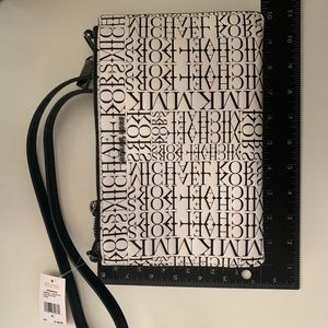 Micheal Khors crossbody purse